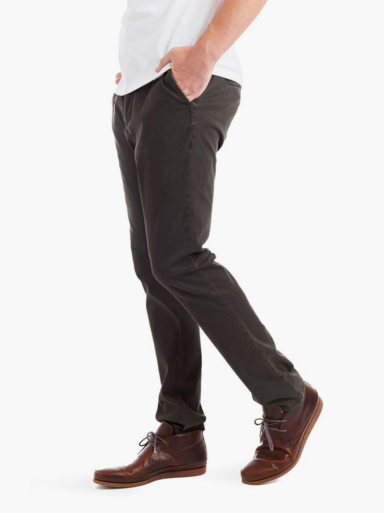chino_darkgrey-3_2_2_2b6b281d-f55a-42cd-a416-b3802aed8673.jpg