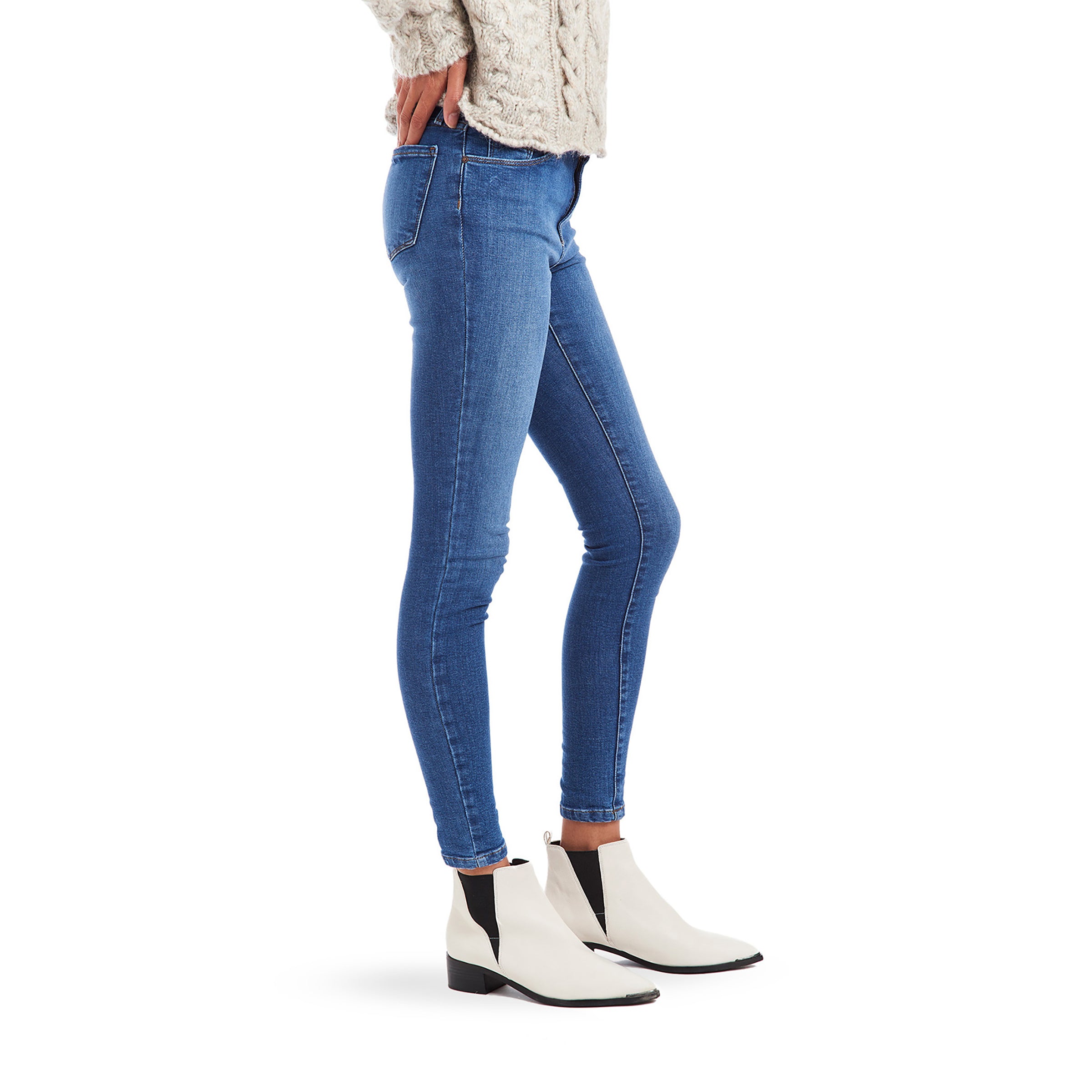 highrise_skinny_beekman_medblu_0230.jpg